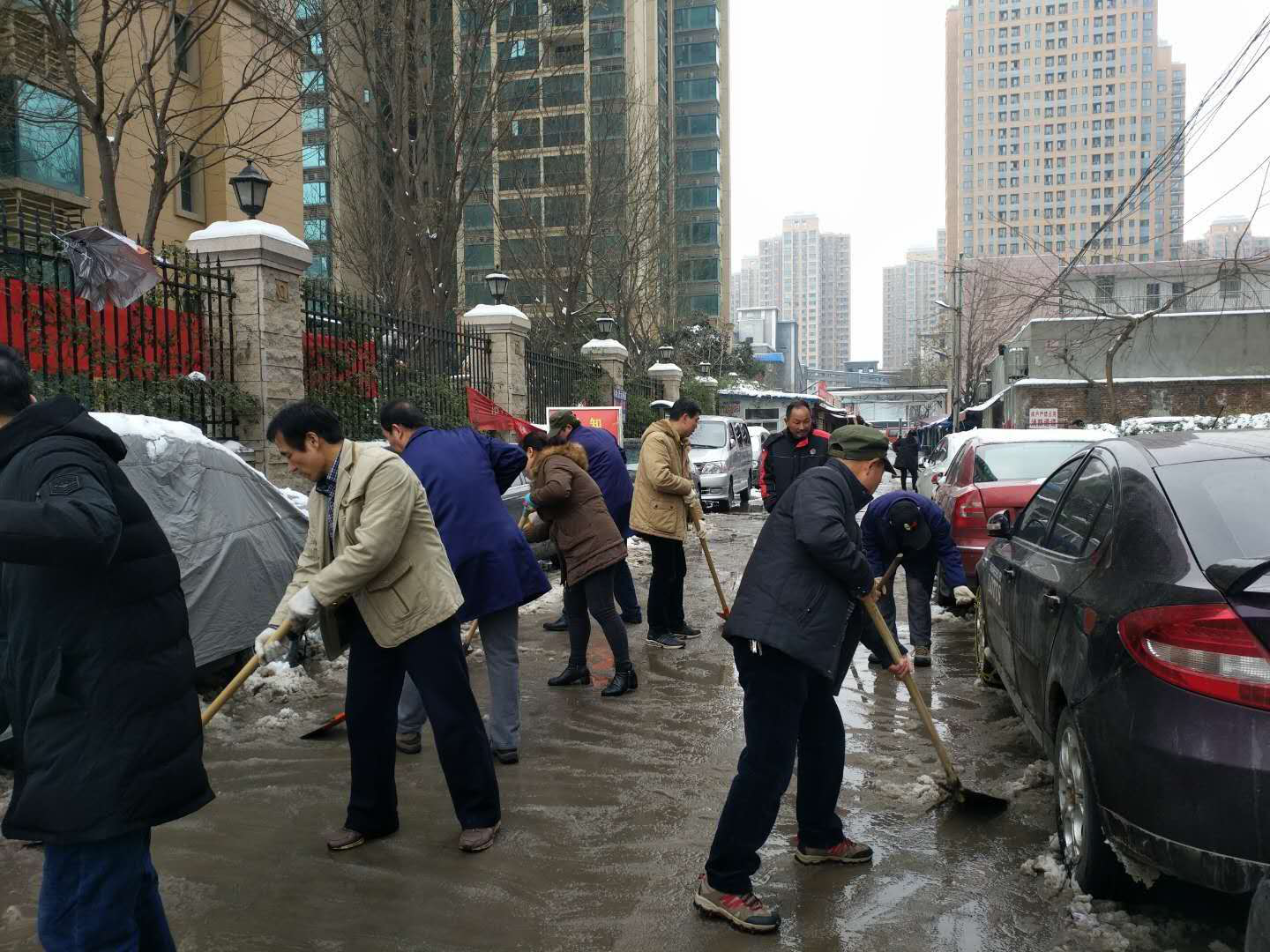 “以雪為令，御雪奮戰(zhàn)” 西安工業(yè)投資集團再行動